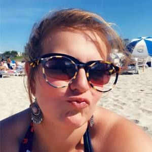 Meet your Posher, Annett